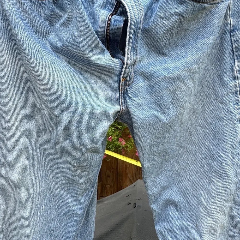 Levi’s 505 Perfectly broke-in Jeans-see pics label 40” x32” (actual 40” x 29.5”)